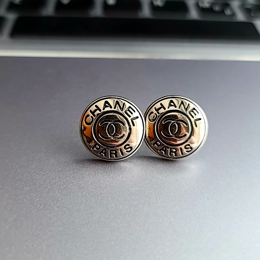 Silver earring upcycled Chanel